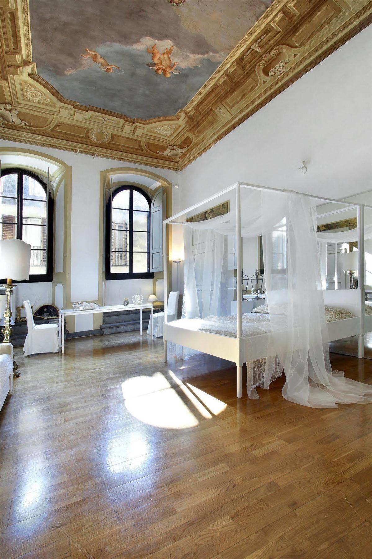 Palazzo Tolomei - Residenza D'Epoca Florence Luaran gambar