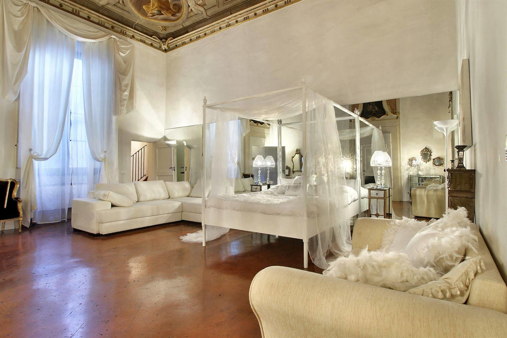 Palazzo Tolomei - Residenza D'Epoca Florence Luaran gambar