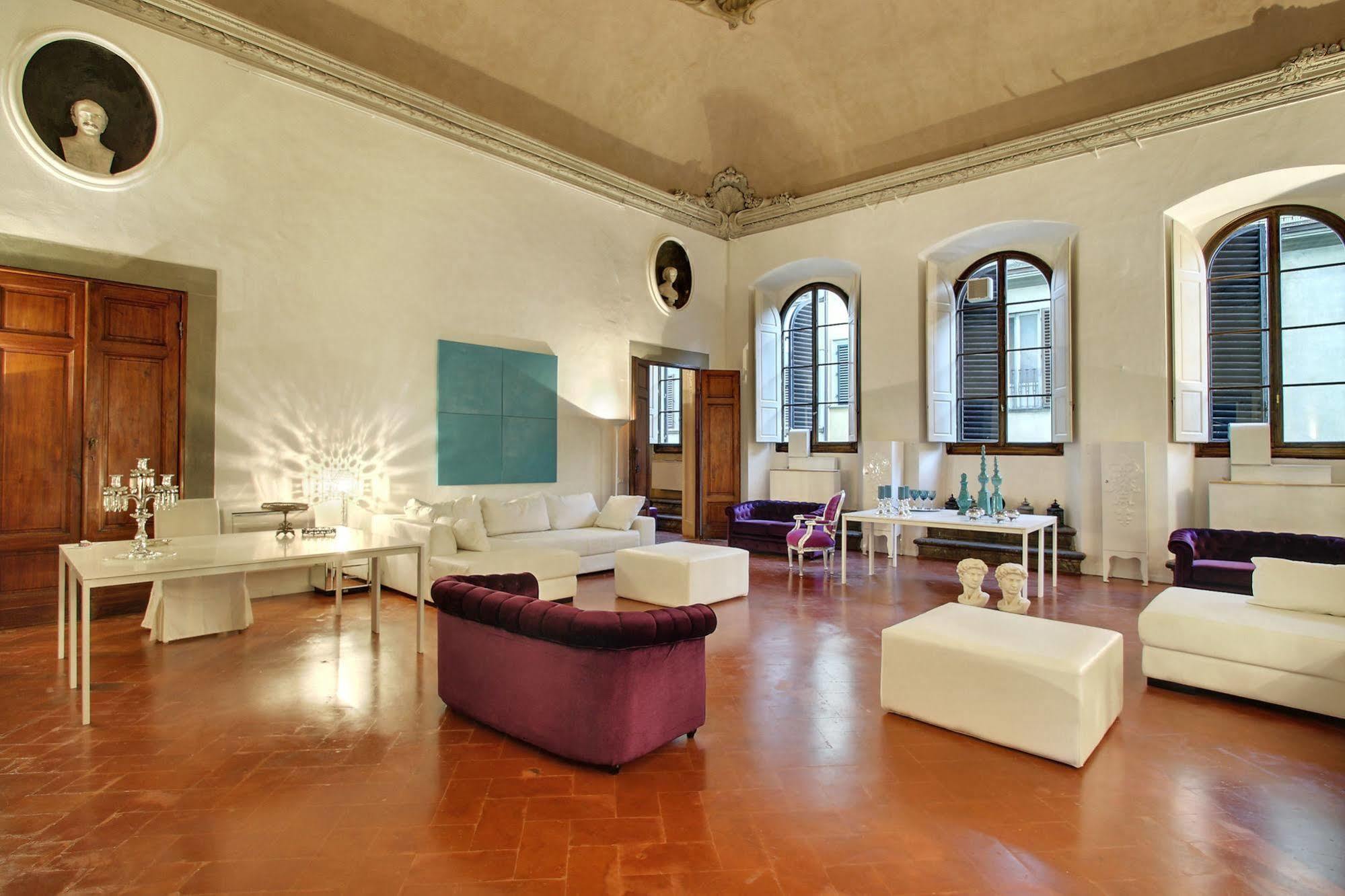 Palazzo Tolomei - Residenza D'Epoca Florence Luaran gambar