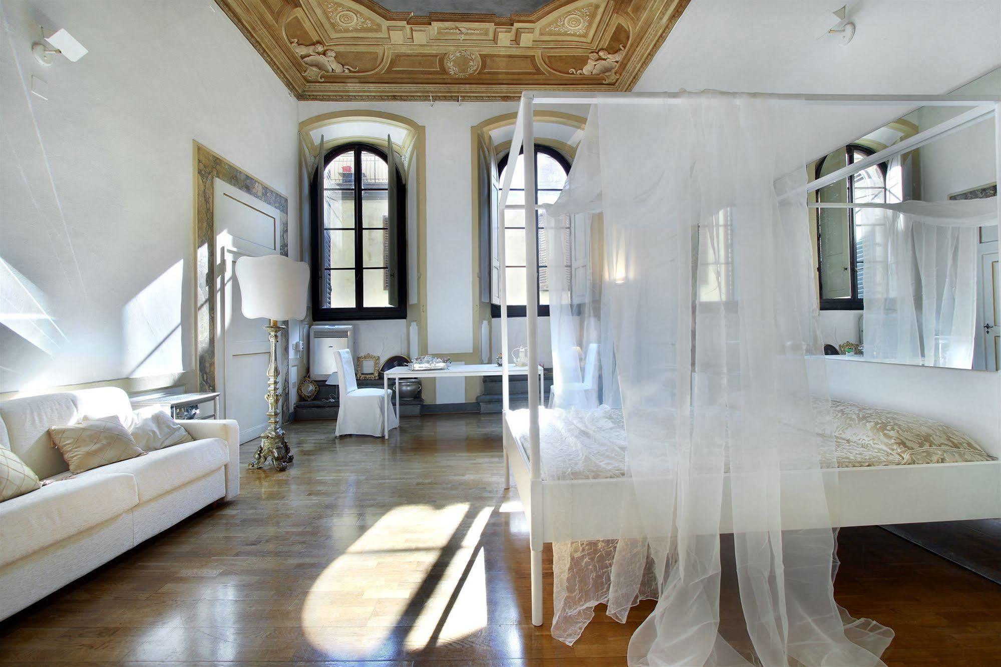 Palazzo Tolomei - Residenza D'Epoca Florence Luaran gambar