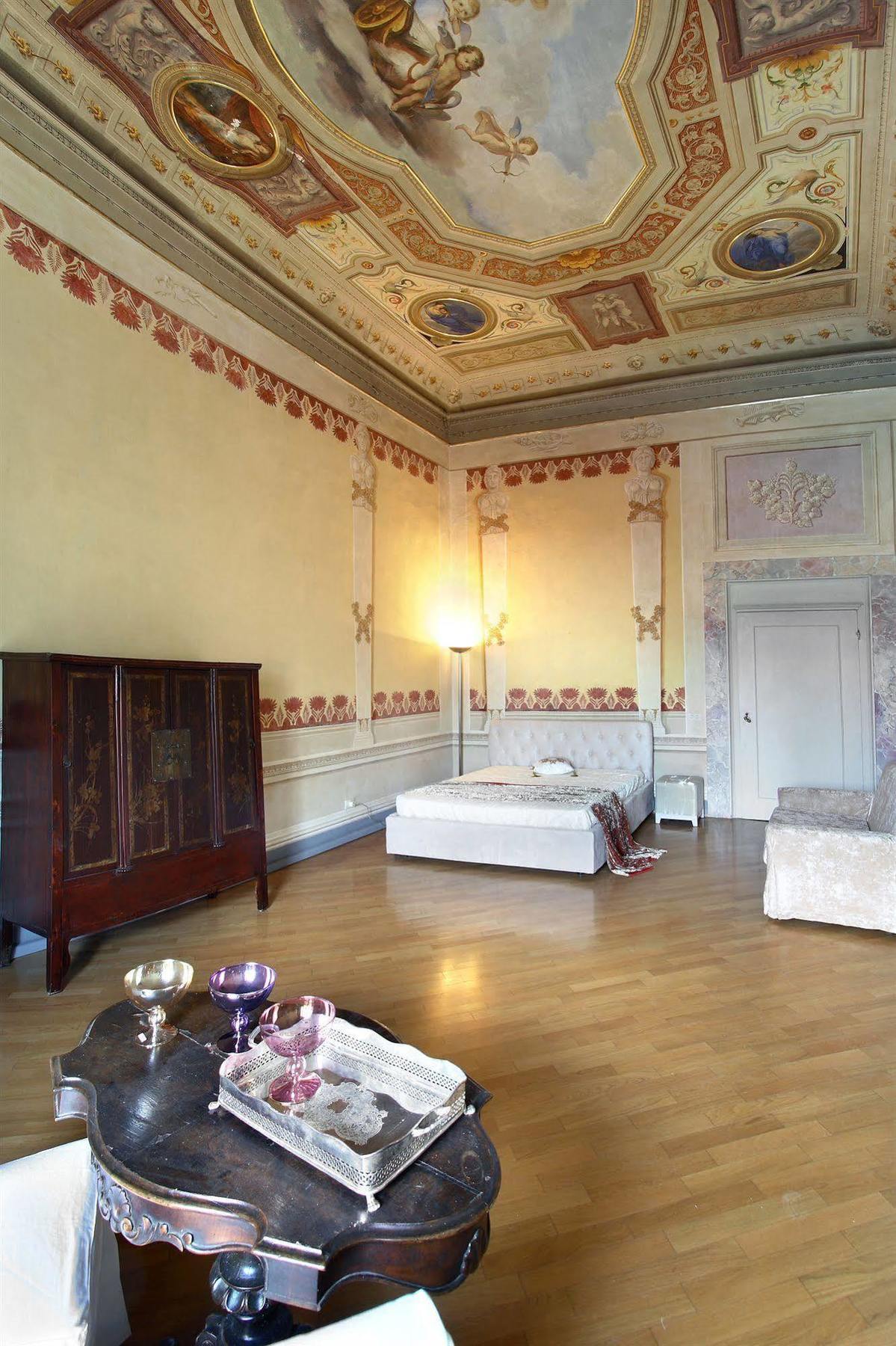 Palazzo Tolomei - Residenza D'Epoca Florence Luaran gambar
