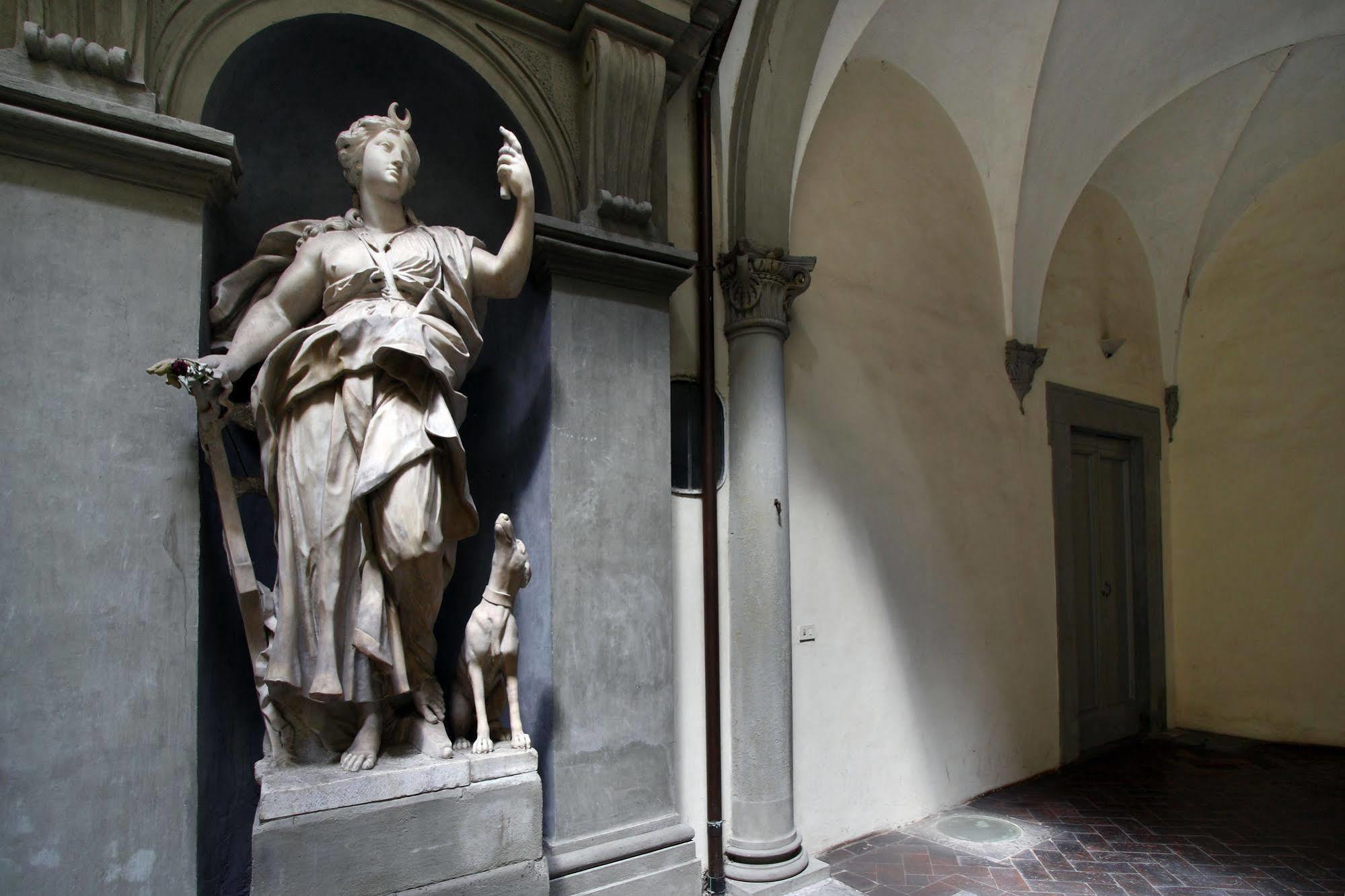 Palazzo Tolomei - Residenza D'Epoca Florence Luaran gambar